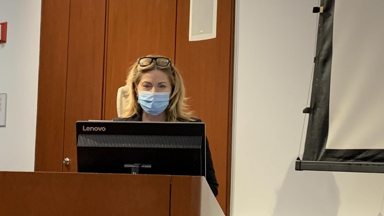 Dr. Kachnic presenting at the 2021 Oncology/CRR Research Retreat